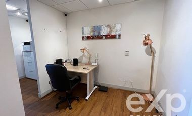 Oficina en Arriendo en Av. Kennedy con Gerónimo de Alderete