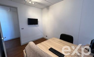 Oficina en Arriendo en Av. Kennedy con Gerónimo de Alderete