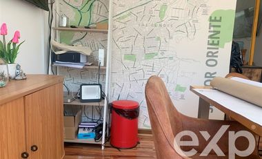 Local Comercial en Arriendo en Manquehue Sur 520