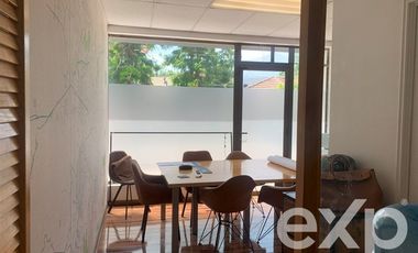 Local Comercial en Arriendo en Manquehue Sur 520