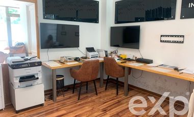 Local Comercial en Arriendo en Manquehue Sur 520