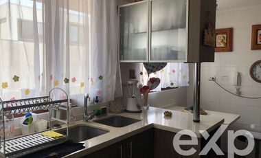 Casa en Arriendo en Costa Laguna
