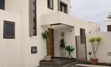 Casa en Arriendo en Costa Laguna