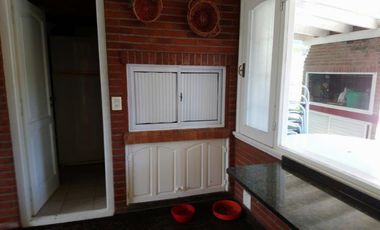Casa Con Piscina Para 8 Personas - Pinamar Golf