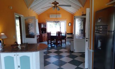 Casa Con Piscina Para 8 Personas - Pinamar Golf