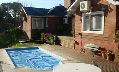 Casa Con Piscina Para 8 Personas - Pinamar Golf
