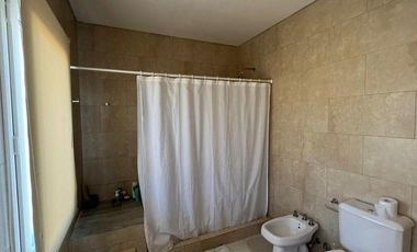 CASA DE 4 DORMITORIOS C/ PISCINA LA HERRADURA