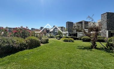 TOWNHOUSE 2 DORM CHICUREO