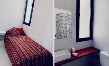 CASA DE 4 DORMITORIOS Y 2 BAÑOS SOBRE EL LAGO COSTA ESMERALDA