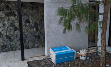 CASA DE 4 DORMITORIOS Y 2 BAÑOS SOBRE EL LAGO COSTA ESMERALDA