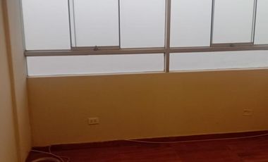 ALQUILER DEPARTAMENTO 4TO PISO URB LA CAPILLLA LA MOLINA