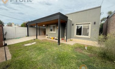 VENTA CASA 2 DORMITORIOS Y PILETA EN TDS3 ROLDAN