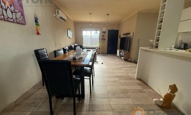 VENTA CASA 2 DORMITORIOS Y PILETA EN TDS3 ROLDAN