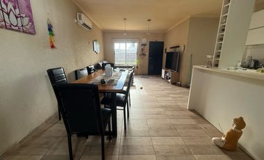 VENTA CASA 2 DORMITORIOS Y PILETA EN TDS3 ROLDAN