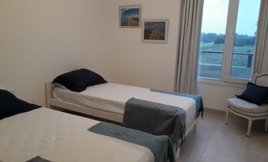 CASA 5 DOMITORIOS 4 BAÑOS COSTA ESMERALDA