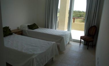 CASA 5 DOMITORIOS 4 BAÑOS COSTA ESMERALDA