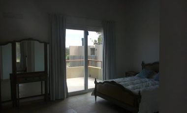 CASA 5 DOMITORIOS 4 BAÑOS COSTA ESMERALDA