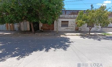 Galpón en  Ucrania y Terrenos en Armenia