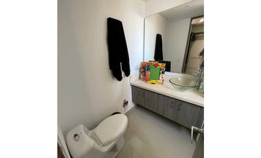 AMOBLADO EXCLUSIVO, 2 ALCOBAS, NORTE, VILLA SANTOS