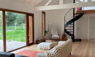 INGENIERO MASCHWITZ-  MODERNA CASA  c/ DISEÑO - A ESTRENAR- UNICO ENTORNO A ORILLAS DEL ARROYO