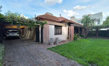 Casa en  VENTA - CASA - VENTA MERLO
