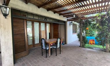 Casa en  VENTA - CASA - VENTA MERLO