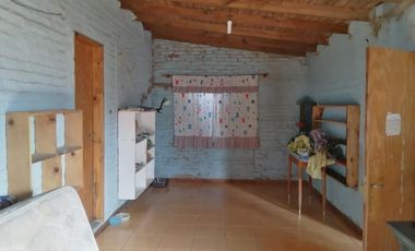 Casa en venta - 3 dormitorios  2 baños - 800mts2 - Lisandro Olmos Etcheverry