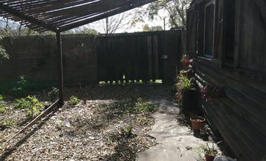 Casa en venta - 3 dormitorios  2 baños - 800mts2 - Lisandro Olmos Etcheverry