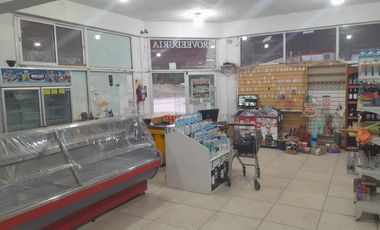 LOCAL EN VENTA SOBRE AVENIDA INTERMEDANOS ESQUINA CORVINA