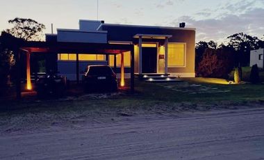 Casa de 3 Dormitorios 3  Baños GOLF II 633