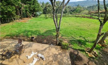 Arriendo Casa campestre en Santa Elena  vereda el plan