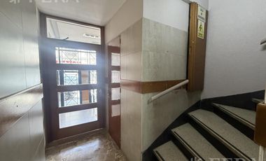 Venta departamento 2 ambientes con balcón en Avellaneda