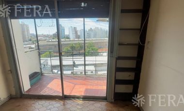 Venta departamento 2 ambientes con balcón en Avellaneda