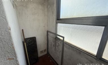 Venta departamento 2 ambientes con balcón en Avellaneda