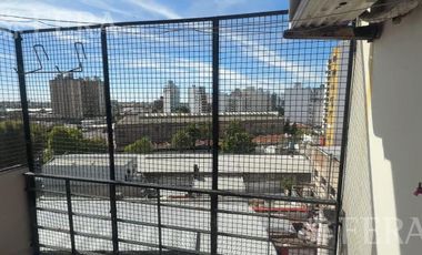 Venta departamento 2 ambientes con balcón en Avellaneda