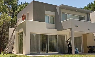 CASA 4 DORMITORIOS 4 BAÑOS PINAMAR
