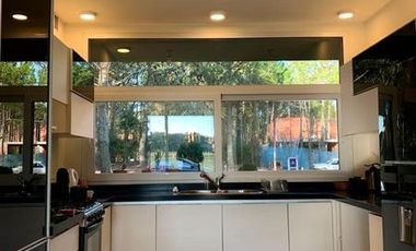 CASA 4 DORMITORIOS 4 BAÑOS PINAMAR