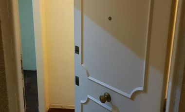 Departamento dos ambientes con doble altura en Microcentro