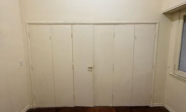 Departamento dos ambientes con doble altura en Microcentro