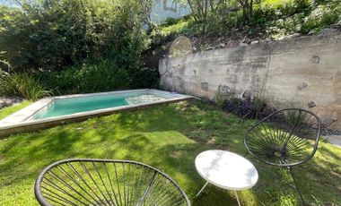 Casa en La Cuesta, Moderna de Hormigón, con Vistas a las sierras y pileta