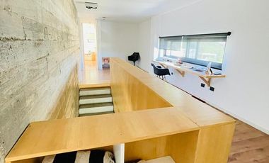 Casa en La Cuesta, Moderna de Hormigón, con Vistas a las sierras y pileta