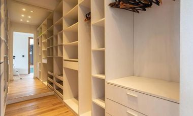 CASA DE 5 DORMITORIOS Y 7 BAÑOS C/ PISCINA CLIMATIZADA