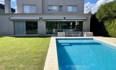 EXCELENTE CASA a la VENTA en BARRIO CERRADO - PILAR