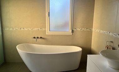 EXCELENTE CASA a la VENTA en BARRIO CERRADO - PILAR