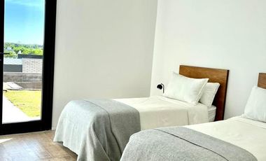 CASA EN SENDEROS IV LOTE 499