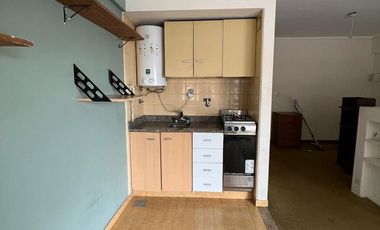 Monoambiente en Alquiler en 45 e 5 y 6