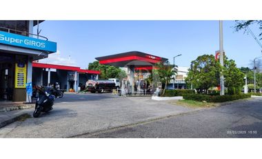 EN VENTA  HOTEL CON LOCALES COMERCIALES CALLE 40. YOPAL.