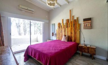 Casa de 4 Dormitorios y 2 baños c/ Piscina Climatizada - Costa Esmeralda