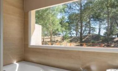 Casa de 4 Dormitorios y 2 baños c/ Piscina Climatizada - Costa Esmeralda
