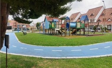 Venta o arriendo de casa en conjunto cerrado en Mosquera $3'200.000